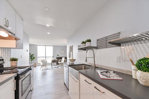 Photo 19 at PH02 - 45 Huntingdale Boulevard, L'Amoreaux, Toronto