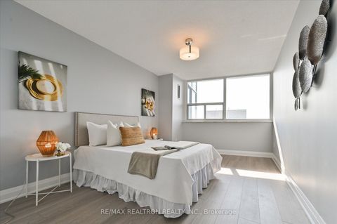 Photo 25 at PH02 - 45 Huntingdale Boulevard, L'Amoreaux, Toronto