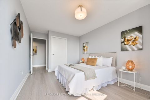 Photo 26 at PH02 - 45 Huntingdale Boulevard, L'Amoreaux, Toronto