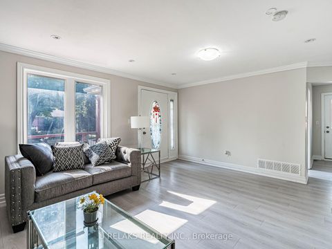 Photo 8 at 82 Crow Trail, Malvern, Toronto