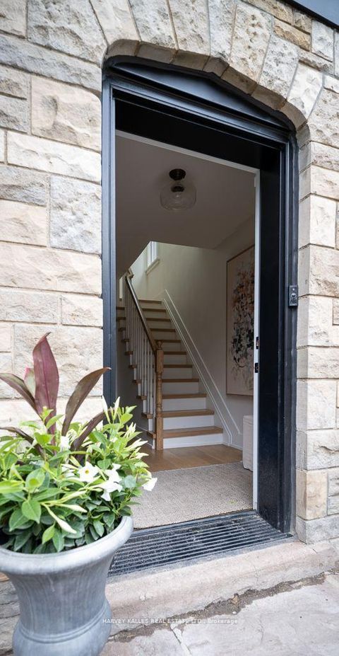 Photo 8 at 516 St Clements Avenue, Forest Hill North, Toronto