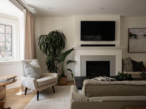 Photo 10 at 516 St Clements Avenue, Forest Hill North, Toronto