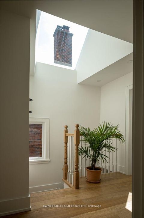 Photo 22 at 516 St Clements Avenue, Forest Hill North, Toronto