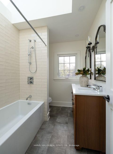 Photo 29 at 516 St Clements Avenue, Forest Hill North, Toronto