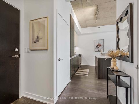 Photo 3 at 615 - 8 Gladstone Avenue, Little Portugal, Toronto