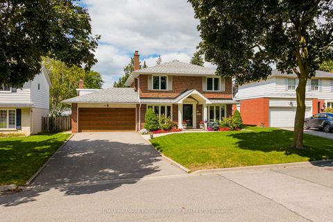 Photo 0 at 30 Skyview Crescent, Henry Farm, Toronto