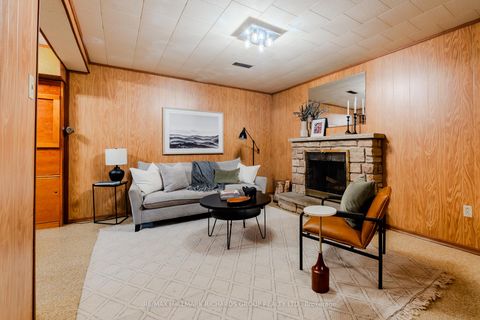 Photo 24 at 30 Skyview Crescent, Henry Farm, Toronto