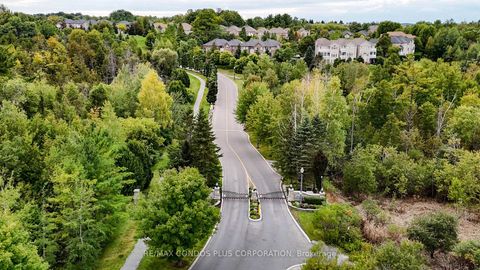 Photo 44 at 81 Stonecliffe Crescent, Aurora Estates, Aurora