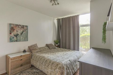 Photo 10 at 106 - 503 Beecroft Road, Willowdale West, Toronto