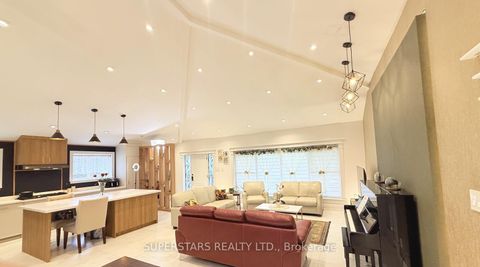 Photo 2 at 55 Rockford Road, Branson, Toronto