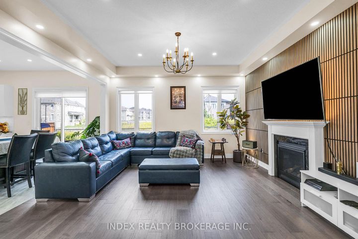 Photo 11 at 199 Granite Ridge Trail, Waterdown, Hamilton