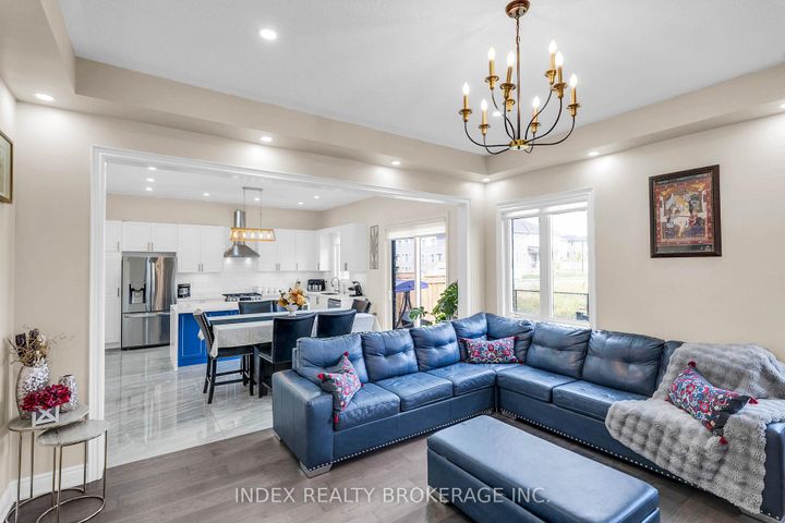 Photo 12 at 199 Granite Ridge Trail, Waterdown, Hamilton