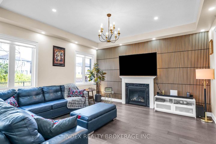 Photo 14 at 199 Granite Ridge Trail, Waterdown, Hamilton
