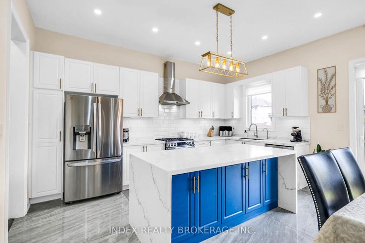 Photo 16 at 199 Granite Ridge Trail, Waterdown, Hamilton