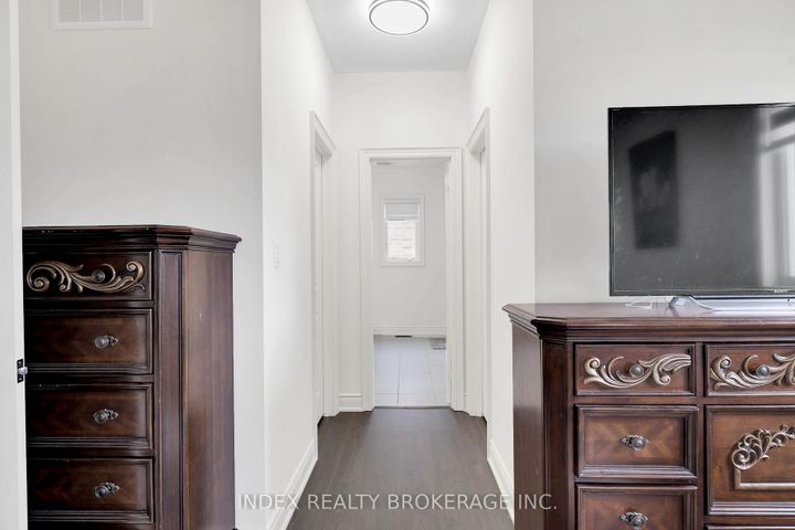 Photo 26 at 199 Granite Ridge Trail, Waterdown, Hamilton