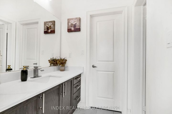 Photo 33 at 199 Granite Ridge Trail, Waterdown, Hamilton