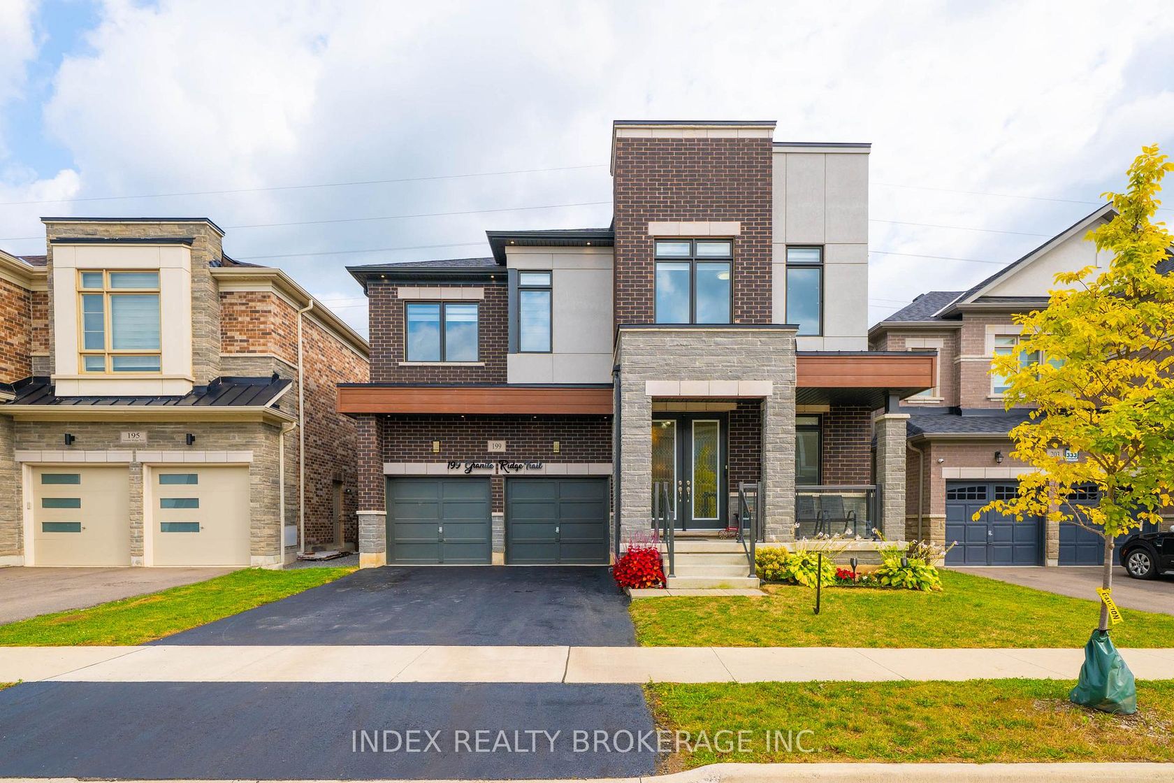 199 Granite Ridge Trail, Waterdown, Hamilton 2