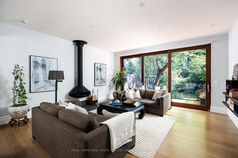 Photo 11 at 39 Albany Avenue, Annex, Toronto