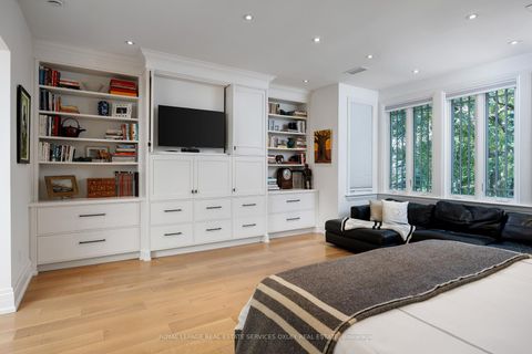 Photo 18 at 39 Albany Avenue, Annex, Toronto
