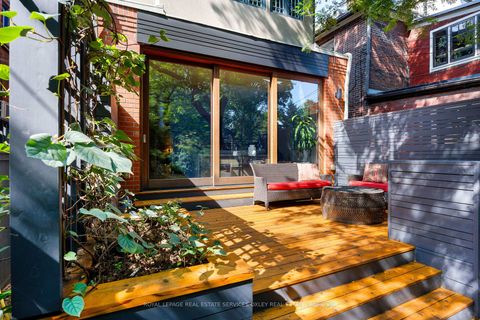 Photo 30 at 39 Albany Avenue, Annex, Toronto