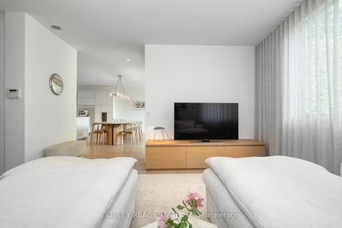 Photo 11 at 5 Edgecombe Avenue, Nortown, Toronto