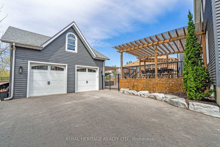 Photo 4 at 5016 Barber Street E, Rural Pickering, Pickering