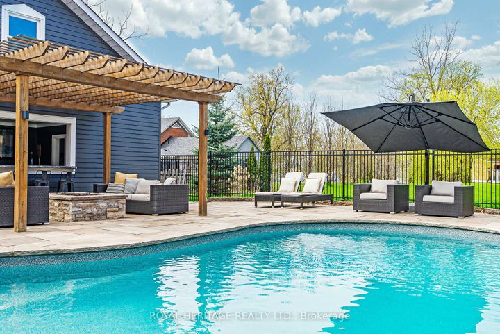 Photo 10 at 5016 Barber Street E, Rural Pickering, Pickering