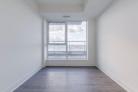 Photo 14 at 904 - 185 Deerfield Road, Central Newmarket, Newmarket