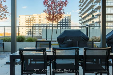 Photo 37 at 904 - 185 Deerfield Road, Central Newmarket, Newmarket