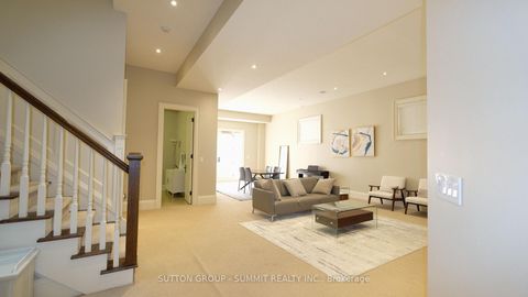 Photo 36 at 533 Cranbrooke Avenue, Nortown, Toronto