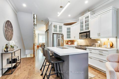 Photo 6 at 85 Taunton Road, Mount Pleasant East, Toronto