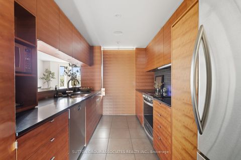 Photo 11 at 408 - 385 Brunswick Avenue, Annex, Toronto