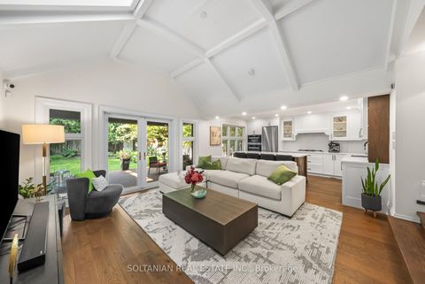 Photo 11 at 32 Beechwood Avenue, York Mills, Toronto