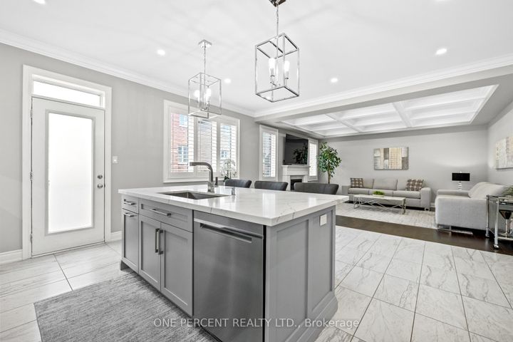 Photo 17 at 107 Avanti Crescent, Waterdown, Hamilton
