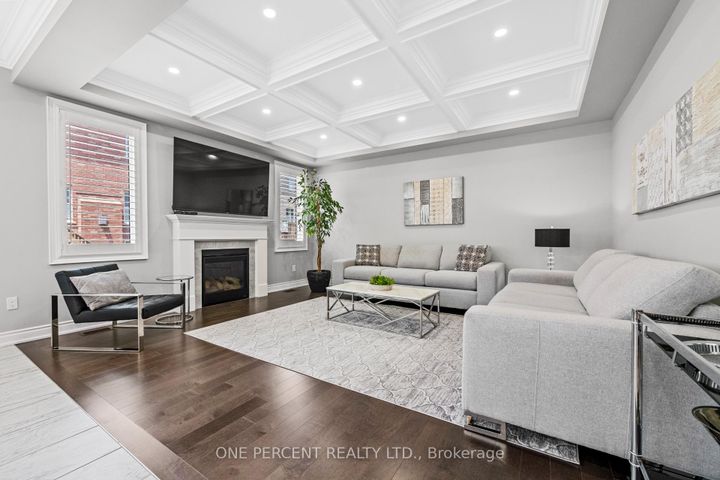 Photo 18 at 107 Avanti Crescent, Waterdown, Hamilton