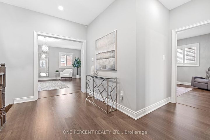 Photo 25 at 107 Avanti Crescent, Waterdown, Hamilton