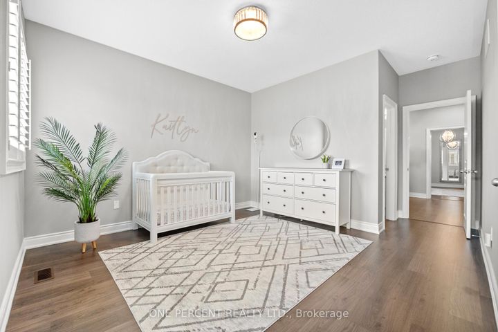 Photo 33 at 107 Avanti Crescent, Waterdown, Hamilton