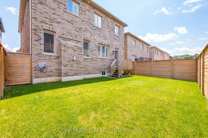 Photo 42 at 107 Avanti Crescent, Waterdown, Hamilton