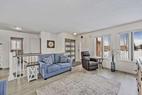 Photo 13 at 66 Coleman Drive, Edgehill Drive, Barrie Photo 13 at 66 Coleman Drive, Edgehill Drive, Barrie