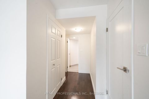 Photo 12 at 2302 - 25 The Esplanade, Waterfront Communities C8, Toronto