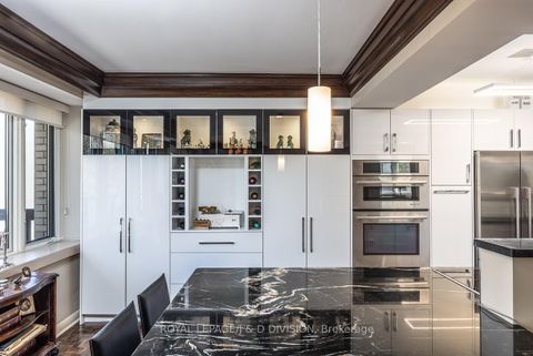 Photo 1 at 201 - 120 Rosedale Valley Road, Moore Park, Toronto