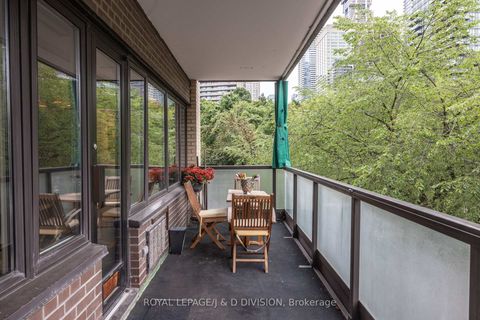 Photo 9 at 201 - 120 Rosedale Valley Road, Moore Park, Toronto