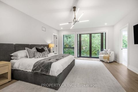Photo 16 at 8 Manor Haven Road, Lawrence, Toronto