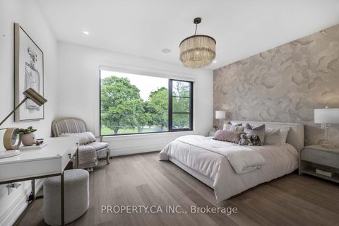 Photo 23 at 8 Manor Haven Road, Lawrence, Toronto