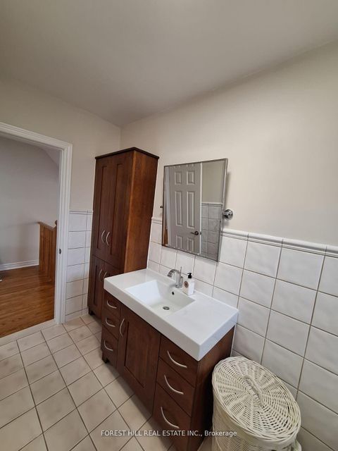 Photo 11 at 429 Connaught Avenue, Newtonbrook West, Toronto
