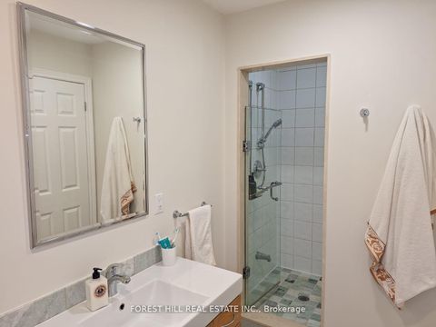 Photo 16 at 429 Connaught Avenue, Newtonbrook West, Toronto