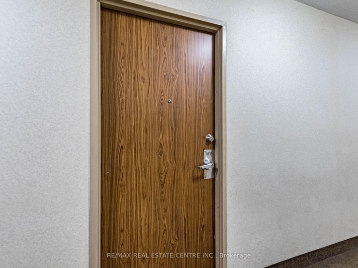 Photo 3 at 1515 - 50 Mississauga Valley Boulevard, Mississauga Valleys, Mississauga