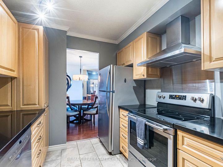 Photo 17 at 1515 - 50 Mississauga Valley Boulevard, Mississauga Valleys, Mississauga