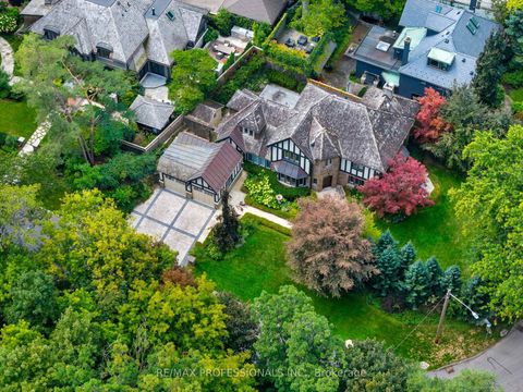 Photo 3 at 16 Kingsway Crescent, Kingsway South, Toronto Photo 3 at 16 Kingsway Crescent, Kingsway South, Toronto