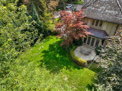 Photo 5 at 16 Kingsway Crescent, Kingsway South, Toronto Photo 5 at 16 Kingsway Crescent, Kingsway South, Toronto